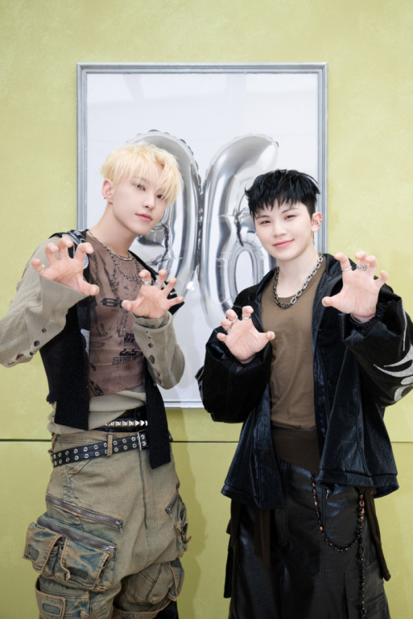 ▲세븐틴 호시X우지(사진제공=플레디스)