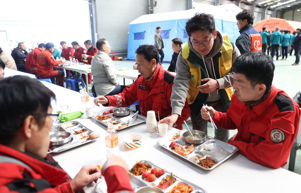 ▲육우자조금관리위원회, 경남 산청 육우나눔 현장. (사진제공=육우자조금관리위원회)