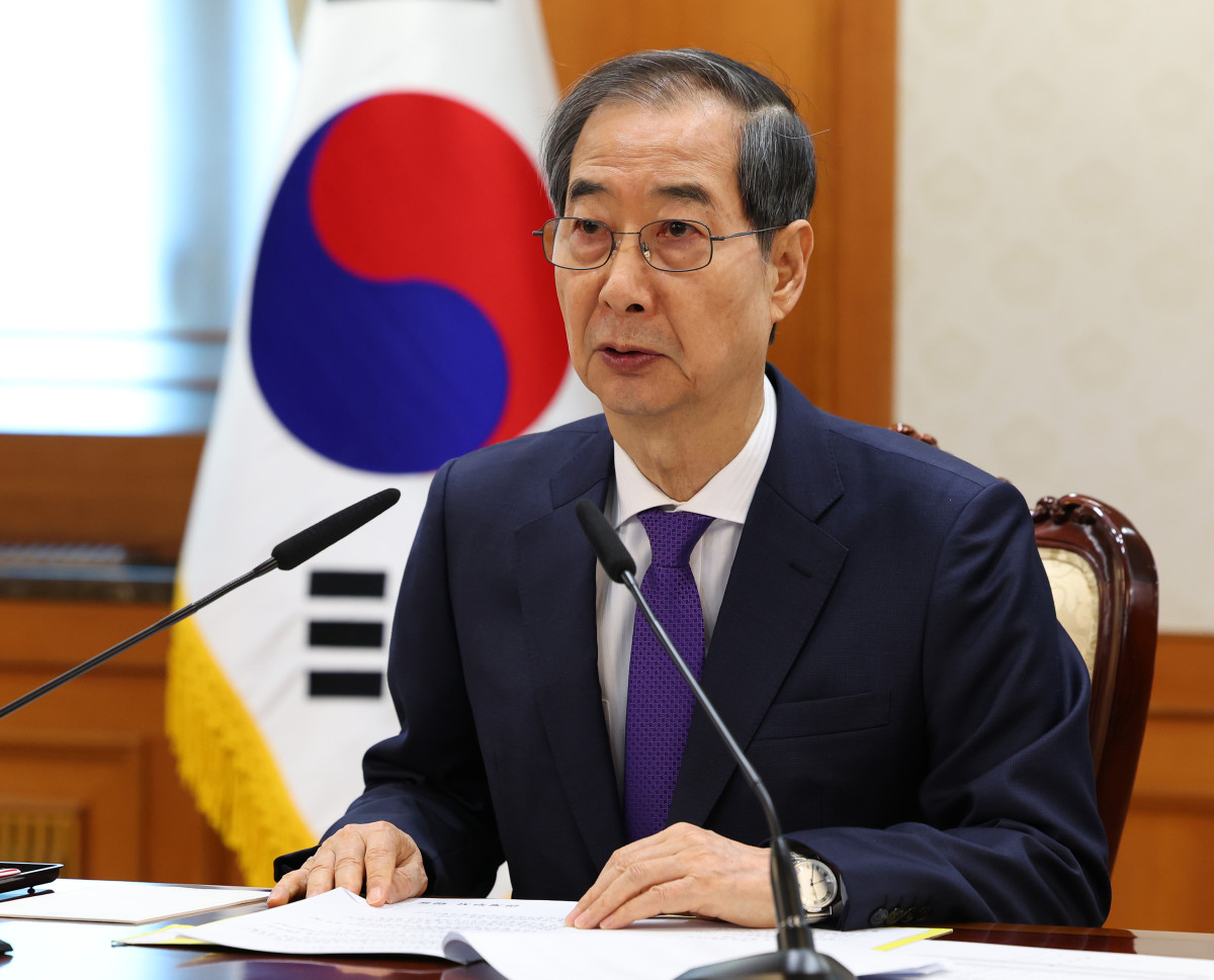 ▲한덕수 대통령 권한대행 국무총리가 2일 정부서울청사에서 열린 치안관계 장관회의를 주재하고 있다. (뉴시스)