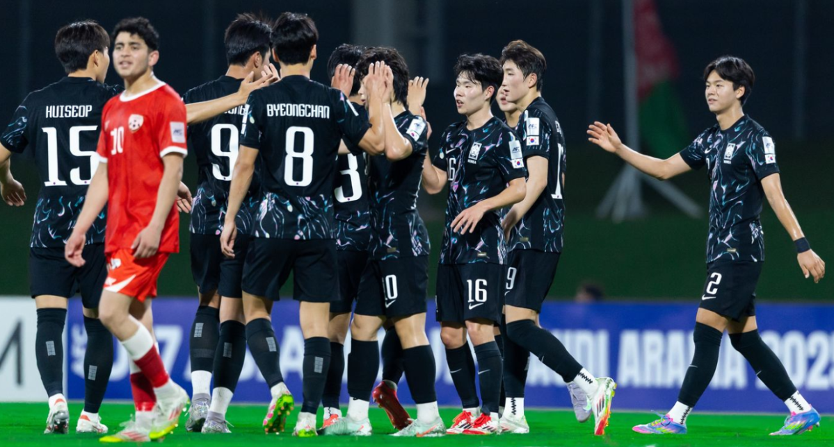 ▲8일(한국시간) 사우디아라비아 제다에 있는 킹 압둘라 스포츠시티 홀 스타디움에서 열린 2025 아시아축구연맹(AFC) U-17 아시안컵 조별리그 C조 2차전 대한민국과 아프가니스탄의 경기에서 한국 대표팀 선수들이 득점 후 기뻐하고 있다. (출처=아시아축구연맹 홈페이지 캡처)