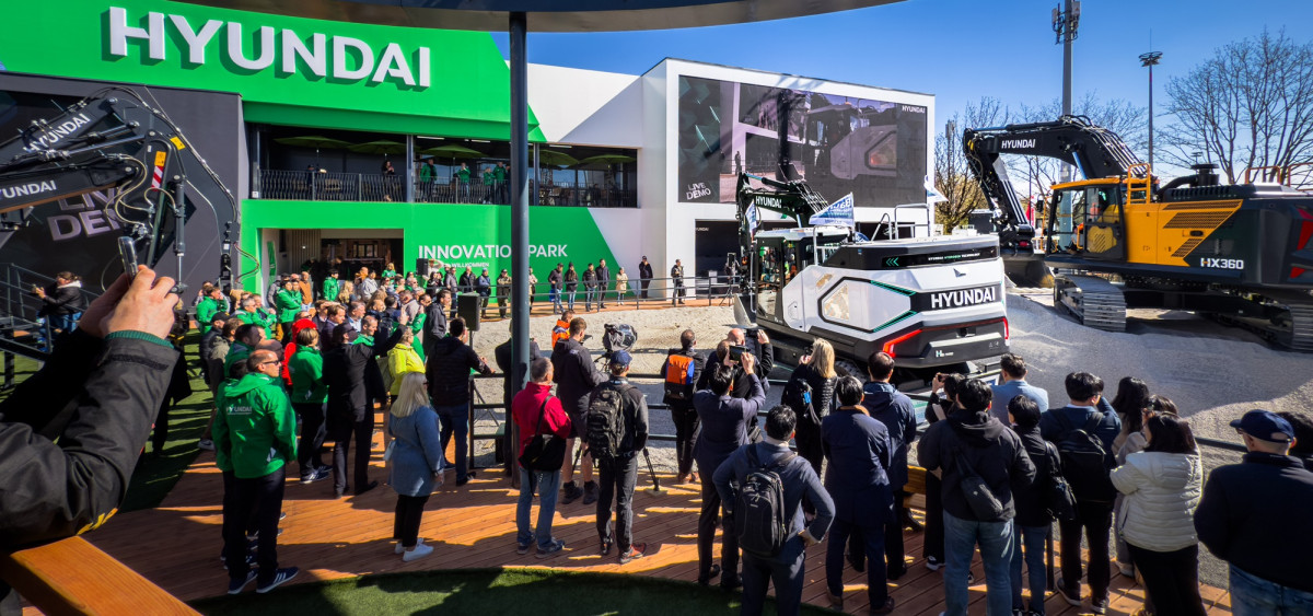 ▲바우마 2025 HD현대건설기계 부스 전경 (사진제공=HD현대)