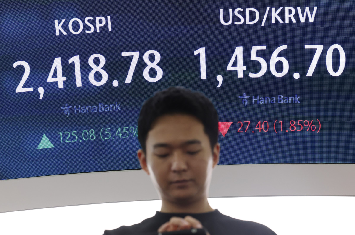 ▲10일 서울 중구 하나은행 본점 현황판에 원·달러 환율이 표시돼 있다. (연합뉴스)