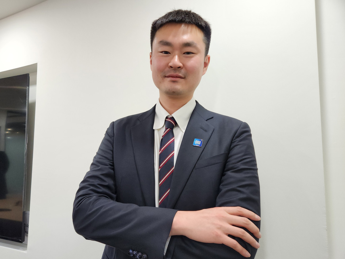 ▲첸페이 왕(Chenfei Wang) CRU 전선&케이블(Wire & Cable) 수석애널리스트가 3일 인터뷰를 위해 서울 강남구 이투데이를 찾았다.  (안유리 기자 inglass@)