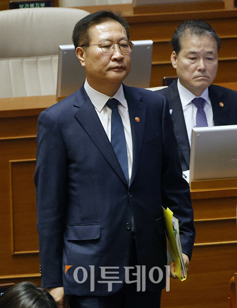 ▲박성재 법무부 장관이 14일 서울 여의도 국회 본회의에서 열린 정치·외교·통일·안보 분야 대정부질문에 참석하고 있다. 고이란 기자 photoeran@