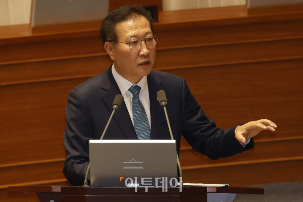 ▲ 박성재 법무부 장관이 16일 서울 여의도 국회 본회의에서 열린 교육·사회·문화 분야 대정부 질문에서 의원 질의에 답하고 있다. 고이란 기자 photoeran@