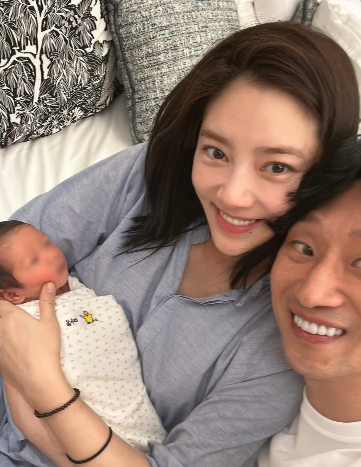 ▲손담비-이규혁 부부. (출처=손담비SNS)