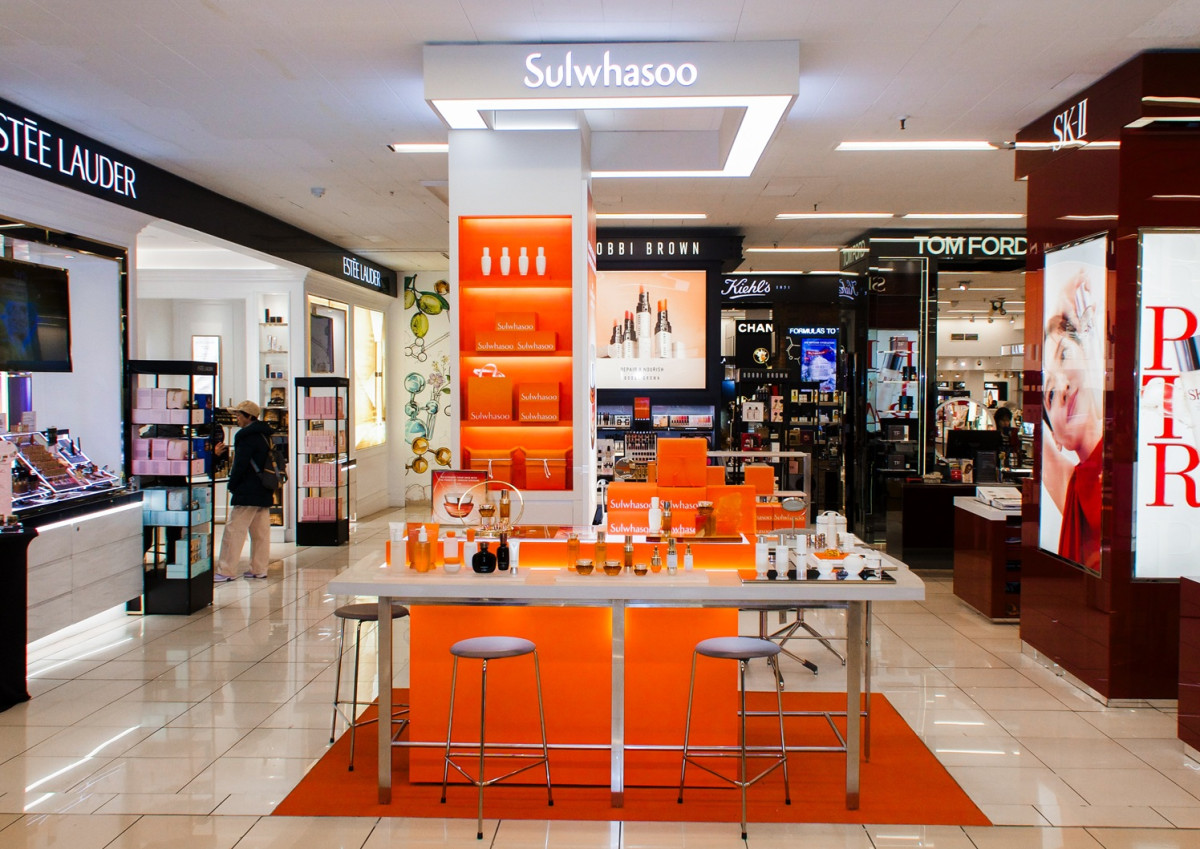 ▲메이시스 백화점 뉴욕 플러싱(Flushing)점에 입점한 설화수 매장. (사진제공=아모레퍼시픽)