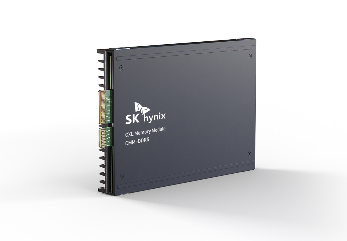 ▲SK하이닉스 CMM-DDR5 white (사진제공-SK하이닉스)