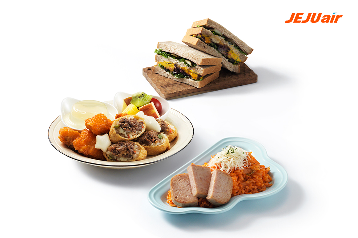 ▲제주항공은 5월 가정의 달을 맞아 기내식·에어카페 할인 행사를 진행한다. (사진=제주항공)