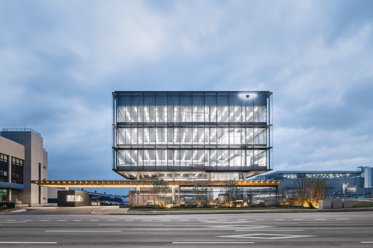 ▲충북 청주시에 위치한 '제네시스 청주' (사진=제네시스)