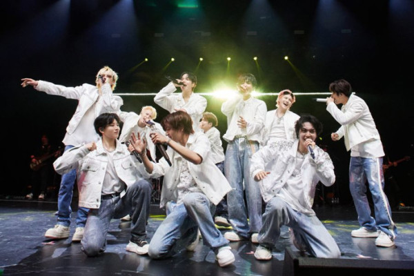 ▲트레저 LA 공연(사진제공=YG엔터테인먼트)