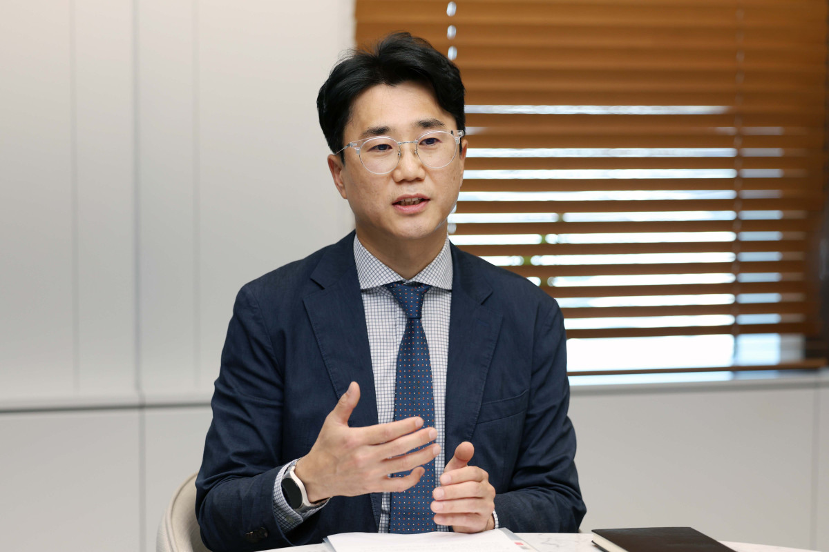 ▲민경진 우리은행 투체어스W여의도 PB지점장이 28일 서울 여의도 TP타워 19층 TCW여의도에서 이투데이와 인터뷰를 하고 있다. 신태현 기자 holjjak@