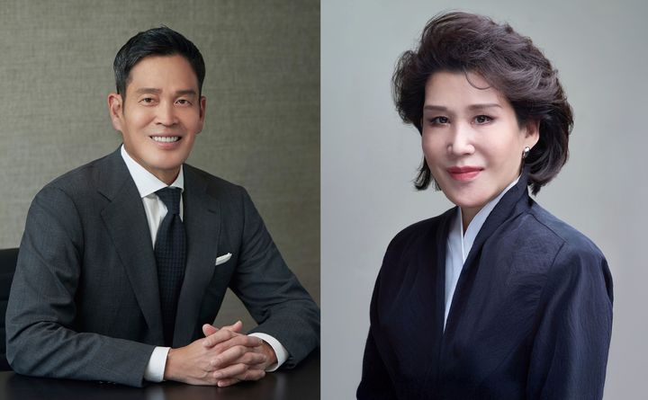▲재계 대표적인 남매경영 기업인 신세계그룹 정용진 회장과 정유경 회장 (사진제공=신세계그룹)
