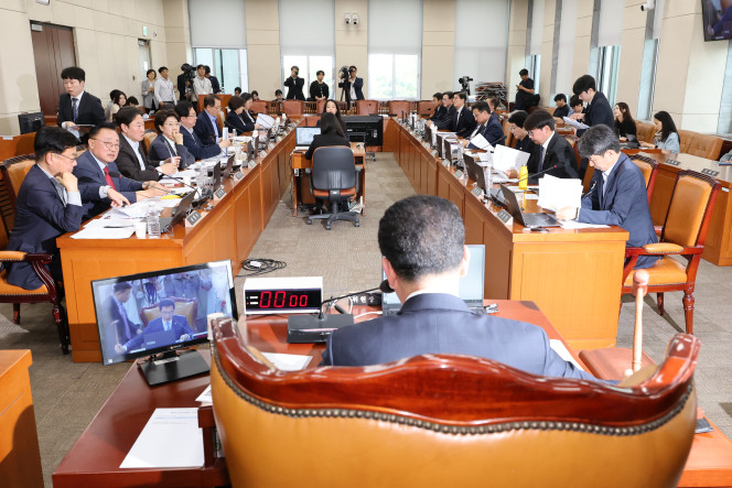 ▲7일 국회 행정안전위원회 전체회의에서 공직선거법 개정안이 상정되고 있다. 2025.5.7. (연합뉴스)