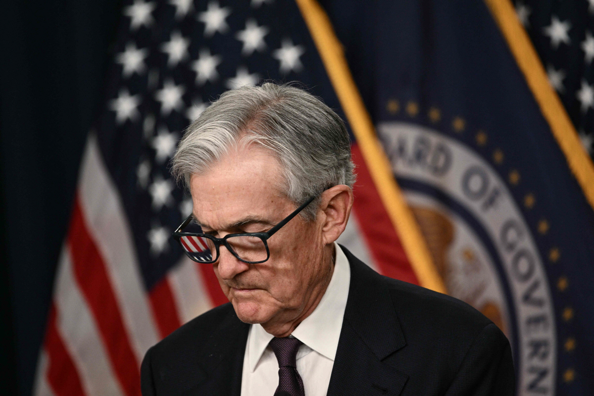 ▲제롬 파월 미국 연방준비제도(Fed·연준) 의장이 7일(현지시간) 연방공개시장위원회(FOMC)를 마치고 기자회견을 하고 있다. 워싱턴D.C./AFP연합뉴스
