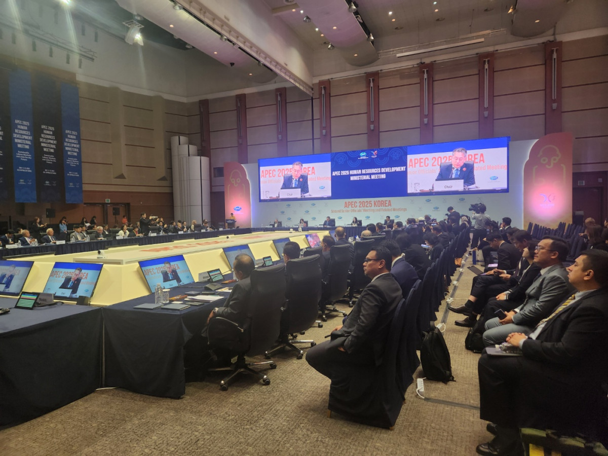 ▲12일 제주 서귀포시 제주국제컨벤션센터에서 열린 APEC 고용노동장관회의에서 의장인 김민석 고용노동부 장관 직무대행이 개회사를 하고 있다. (김지영 기자 jye@)