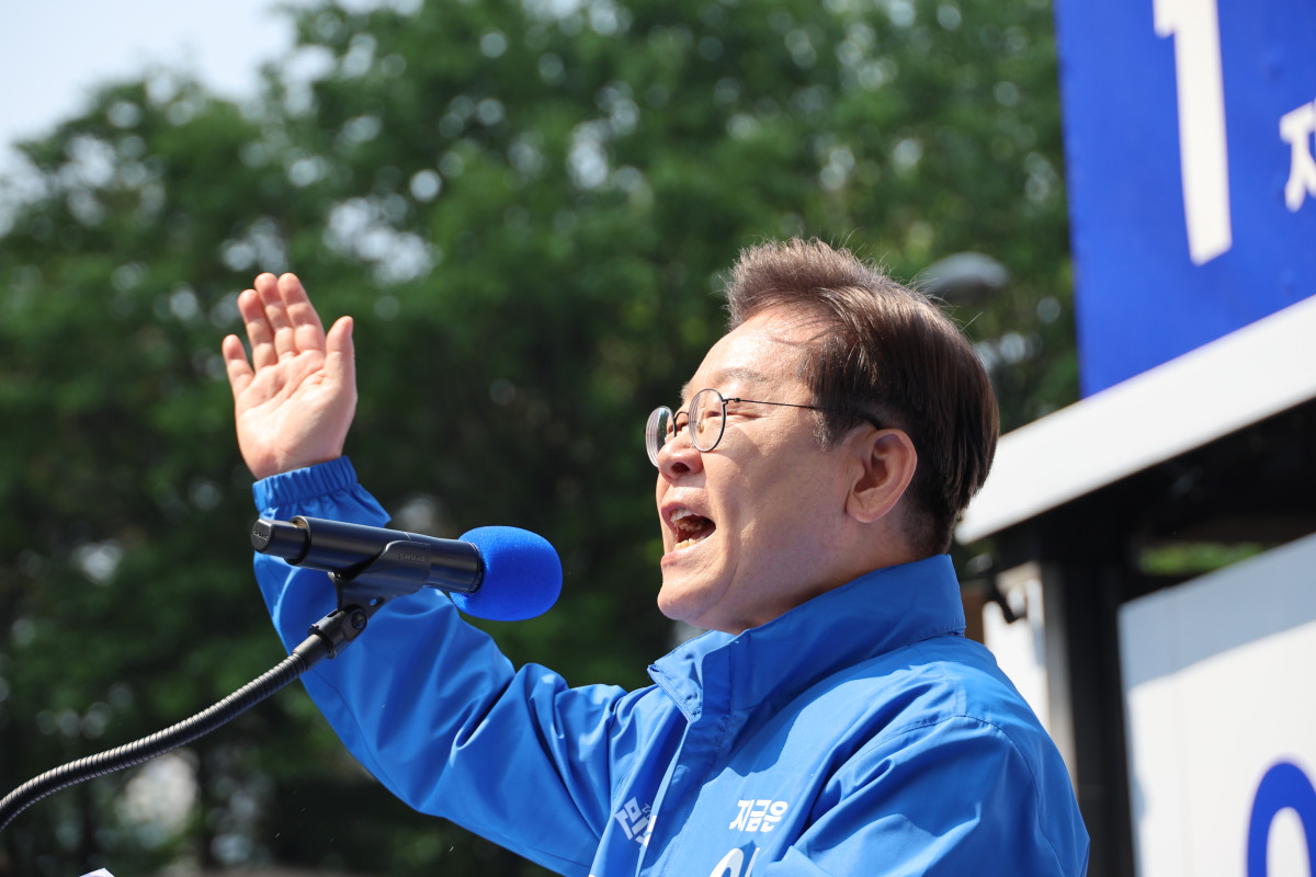 ▲더불어민주당 이재명 대선 후보가 6·3 대통령선거 공식 선거운동 첫날인 12일 서울 광화문 청계광장에서 열린 출정식 및 첫 유세에서 후보 연설을 하고 있다. 2025.5.12 (연합뉴스)