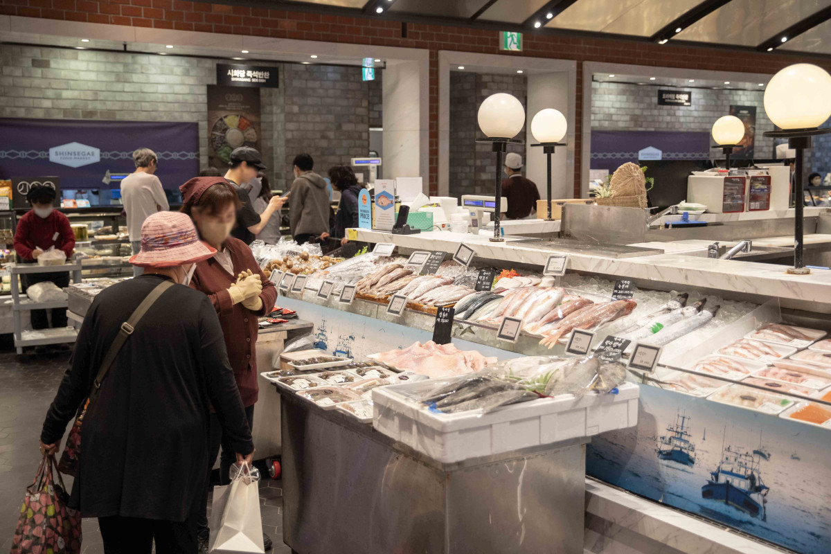 ▲신세계백화점 본점 1층 수산물 코너. (사진제공=신세계백화점)