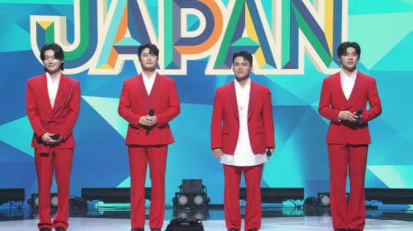 ▲'미스터트롯3' 탑7 김용빈·손빈아·천록담·최재명, '사랑의 콜센타' 일본 미스터트롯 재팬 결승전 축하무대(사진제공=TV조선)