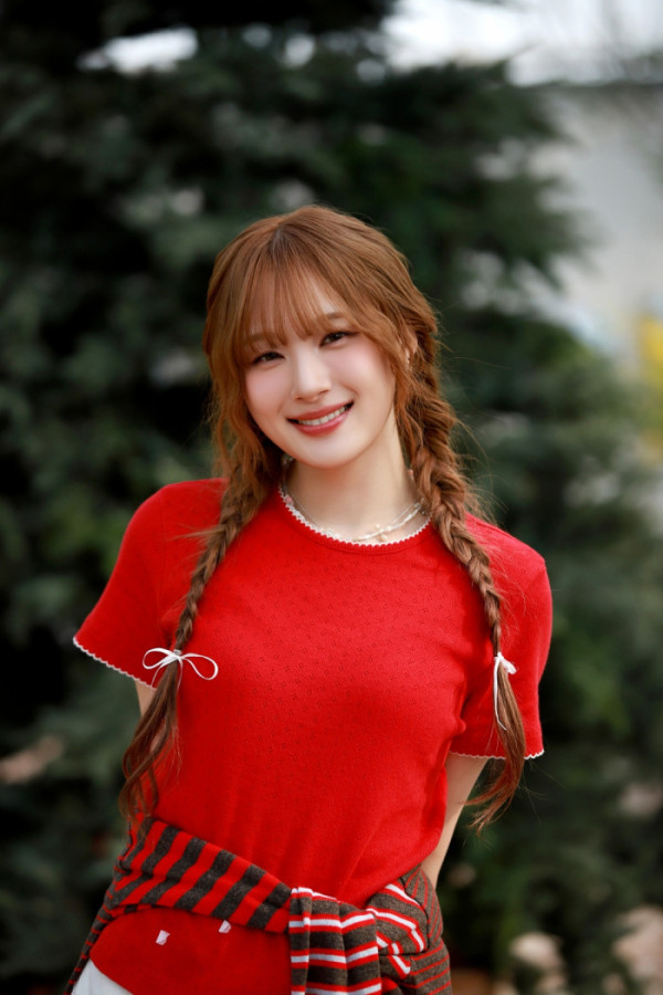 ▲이젤 (사진 = MNH엔터테인먼트, 엠플엔터테인먼트 제공)