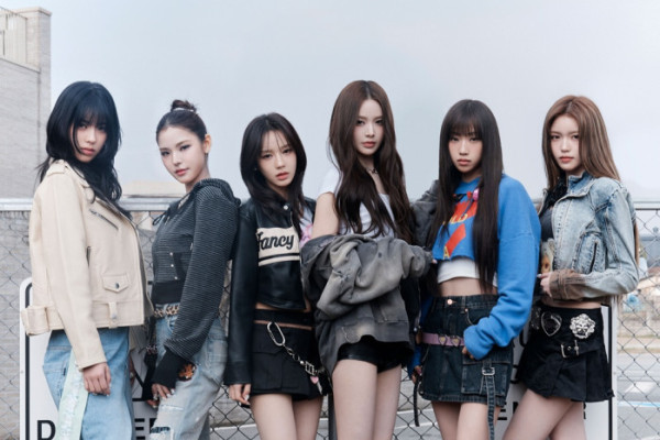 ▲izna(이즈나)(사진 = 웨이크원 제공)