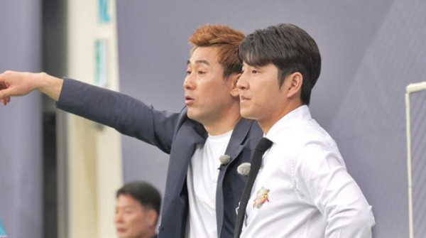 ▲'골때녀' 김병지, 박주호(사진제공=SBS)