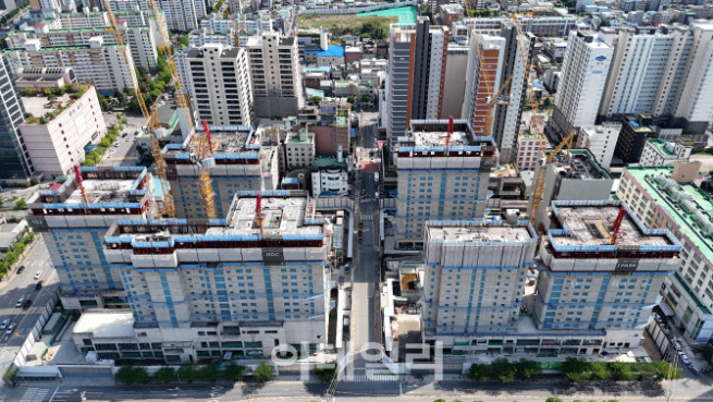 ▲광주 서구 화정아이파크 붕괴 사고 이후 광주 센티니얼 아이파크로 재시공된 현장 모습.  (사진제공=HDC현대산업개발)