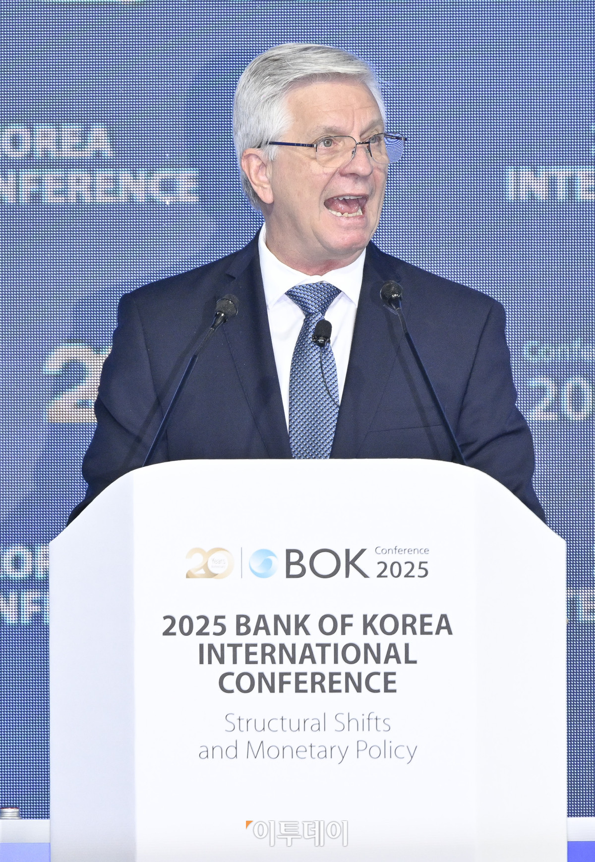 ▲크리스토퍼 월러 미국 연방준비제도(Fed·연준) 이사가 2일 서울 중구 한국은행에서 열린 2025년 BOK 국제컨퍼런스에서 기조연설을 하고 있다. 조현호 기자 hyunho@