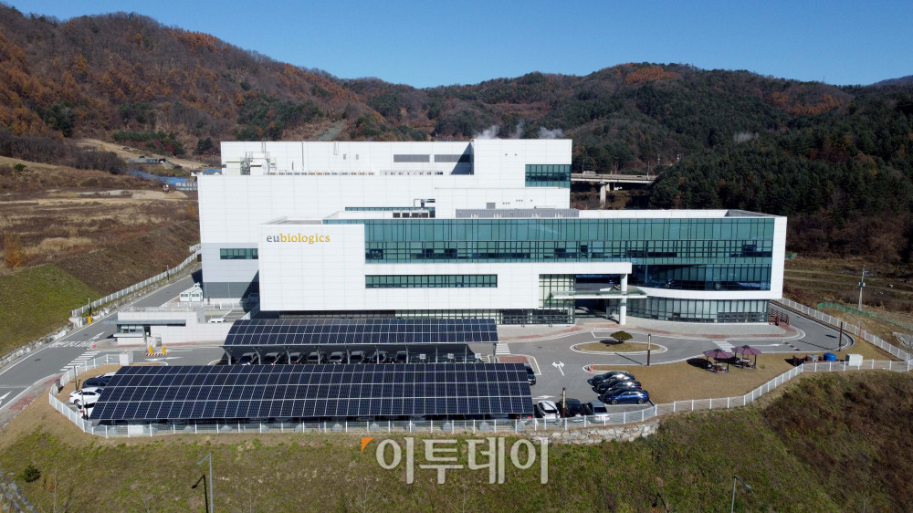 ▲18일 강원 춘천시 유바이오로직스 춘천 제2공장 전경. 신태현 기자 holjjak@ (이투데이DB)