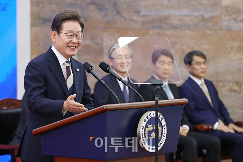 ▲제21대 대통령 취임식이 열린 4일 서울 여의도 국회에서 이재명 대통령이 취임식에서 취임사를 하고 있다. 국회사진기자단