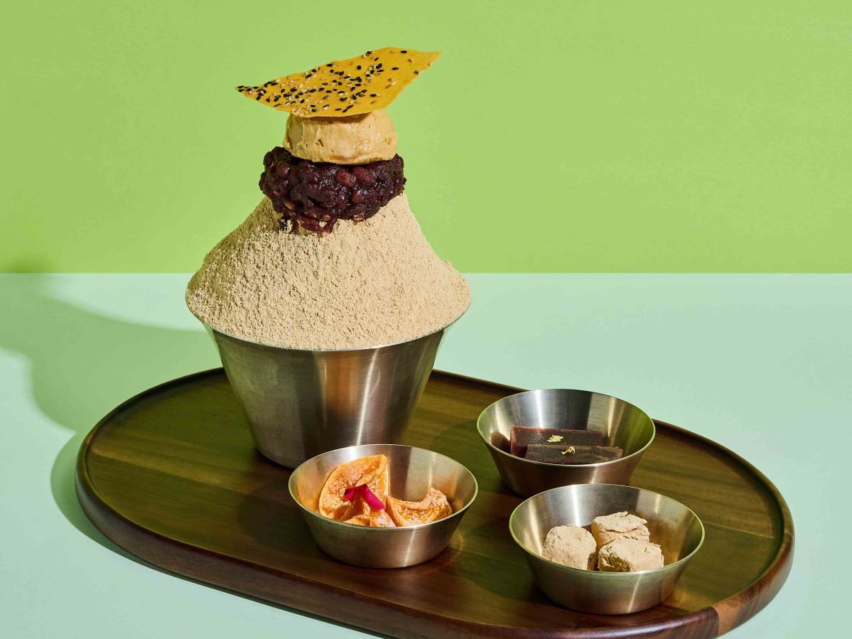 ▲더플라자 더라운지 우도 땅콩 팥빙수 (사진제공=더플라자호텔)