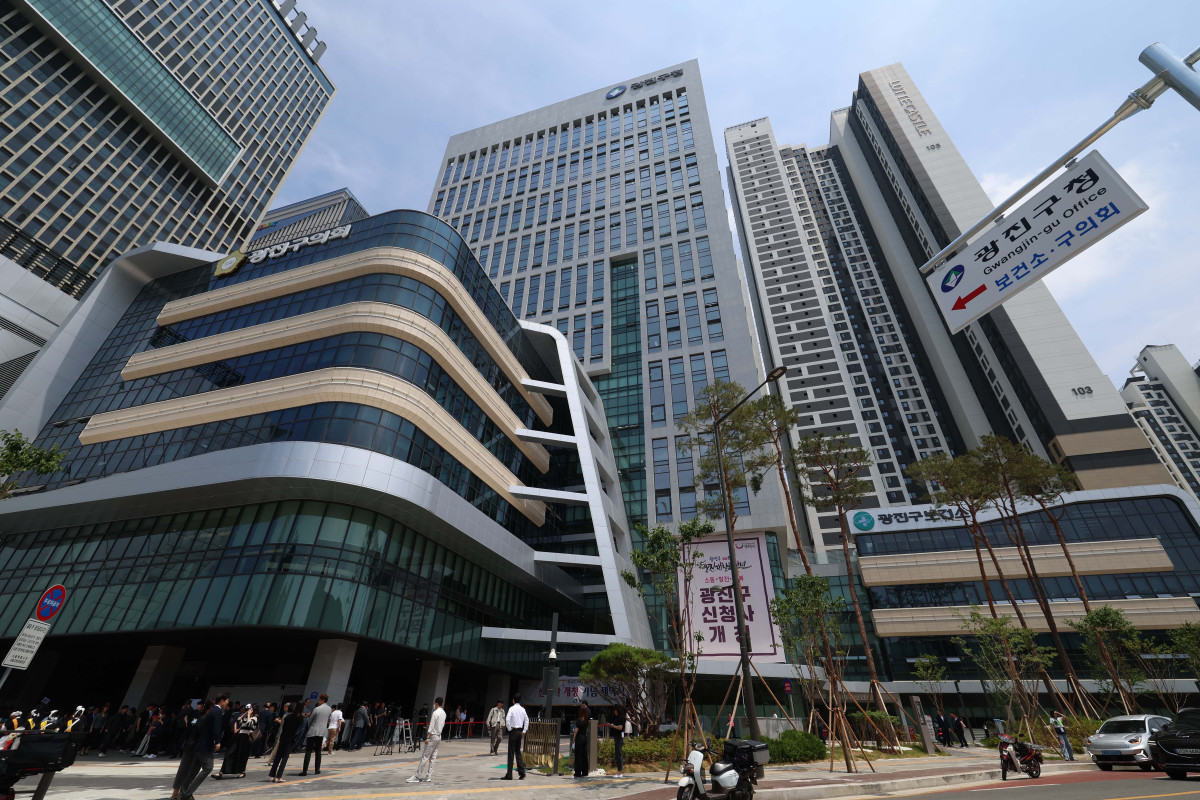 ▲서울 광진구가 9일 광진구청 신청사에서 개청식을 가졌다. 사진은 이날 광진구청 신청사. 신태현 기자 holjjak@