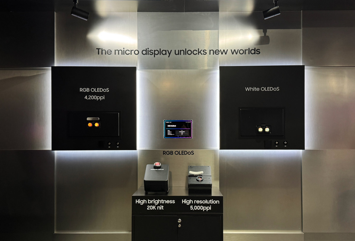 ▲삼성디스플레이가 'AWE USA 2025'에서 선보인 고해상도(5000PPI), 고휘도(2만니트) 등 최신 올레도스 제품 (사진제공-삼성디스플레이)