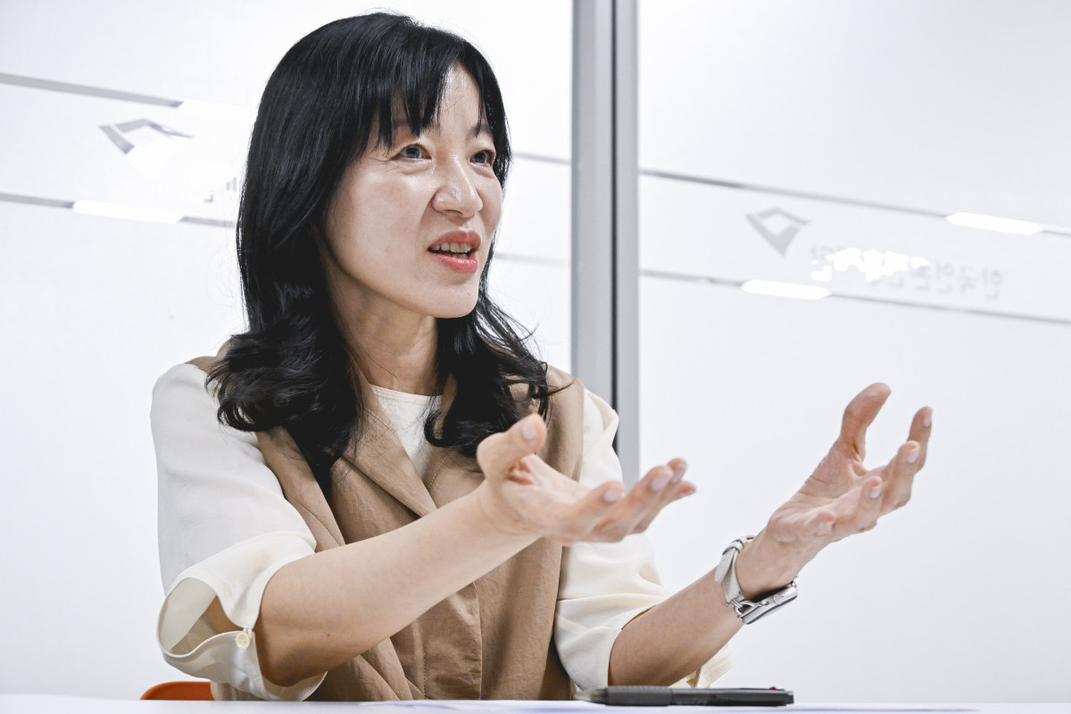 ▲진민정 한국언론진흥재단 책임연구위원이 9일 서울 중구 한국언론진흥재단에서 이투데이와 인터뷰를 하고 있다. 조현호 기자 hyunho@