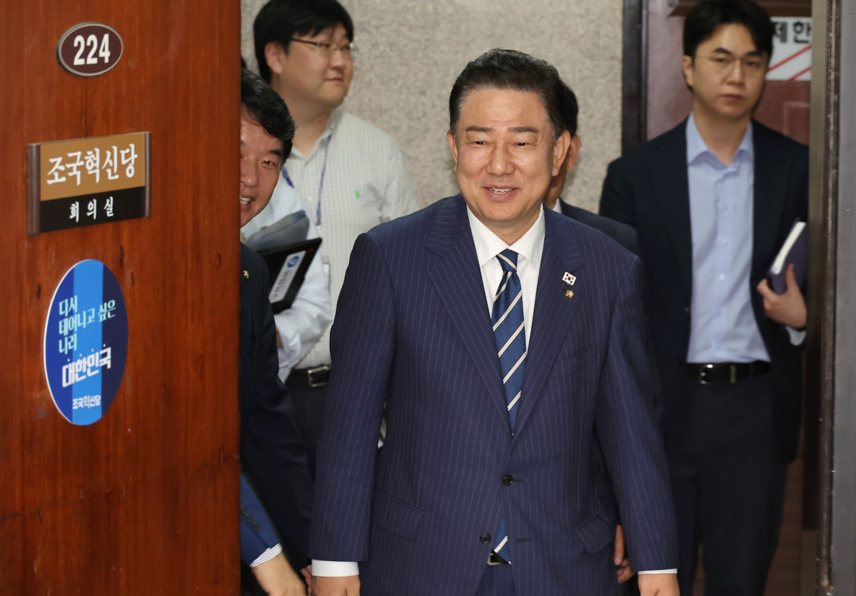 ▲더불어민주당 김병기 당 대표 직무대행 겸 원내대표가 17일 국회에서 조국혁신당을 예방하고 있다. 2025.6.17 (연합뉴스)