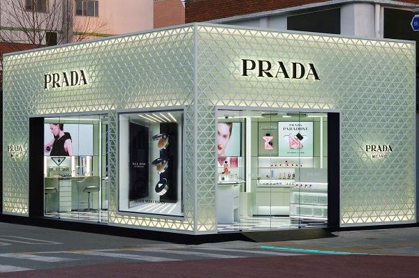 ▲프라다 뷰티 성수 매장. (사진제공=프라다뷰티)