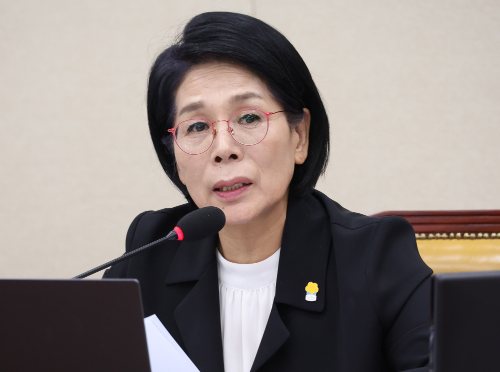 ▲18일 서울 여의도 국회 과학기술정보방송통신위원회 전체회의에서 열린 박장범 한국방송공사 사장 후보자 청문회에서 최민희 위원장이 발언하고 있다. 고이란 기자 photoeran@ (이투데이DB)