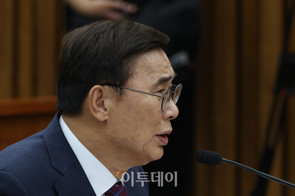 ▲이종석 국가정보원장 후보자가 19일 서울 여의도 국회 정보위원회에서 열린 인사청문회에서 의원 질문에 답하고 있다. 고이란 기자 photoeran@