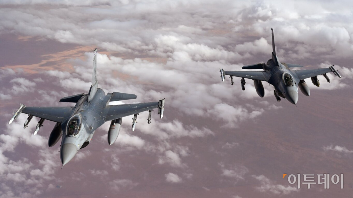 ▲미군 중부사령부 F-16 편대 모습. (출처 U.S. Central Command)