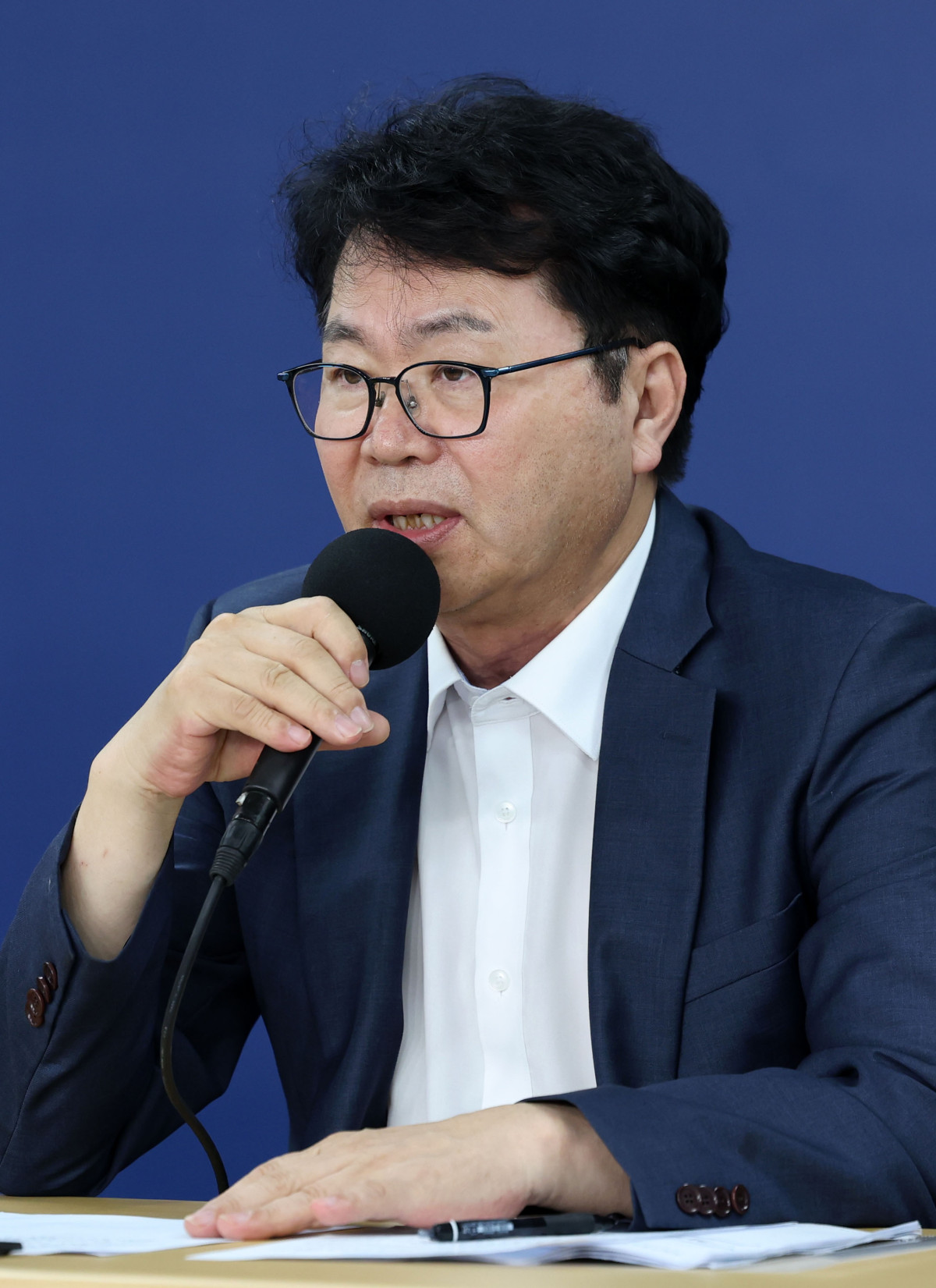 ▲이한주 국정기획위원회 위원장이 22일 오후 서울 종로구 정부서울청사 창성동 별관 브리핑실에서 기자간담회를 하고 있다. (사진=뉴시스)