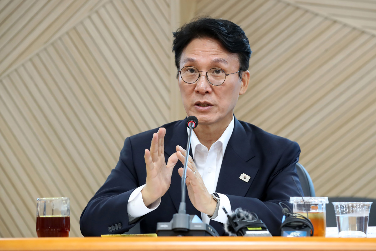 ▲김민석 국무총리 후보가 20일 대구 수성구 대구디지털혁신진흥원에서 열린 AX 연구거점 조성을 위한 경청 간담회에서 인사말을 하고 있다. (사진=뉴시스)
