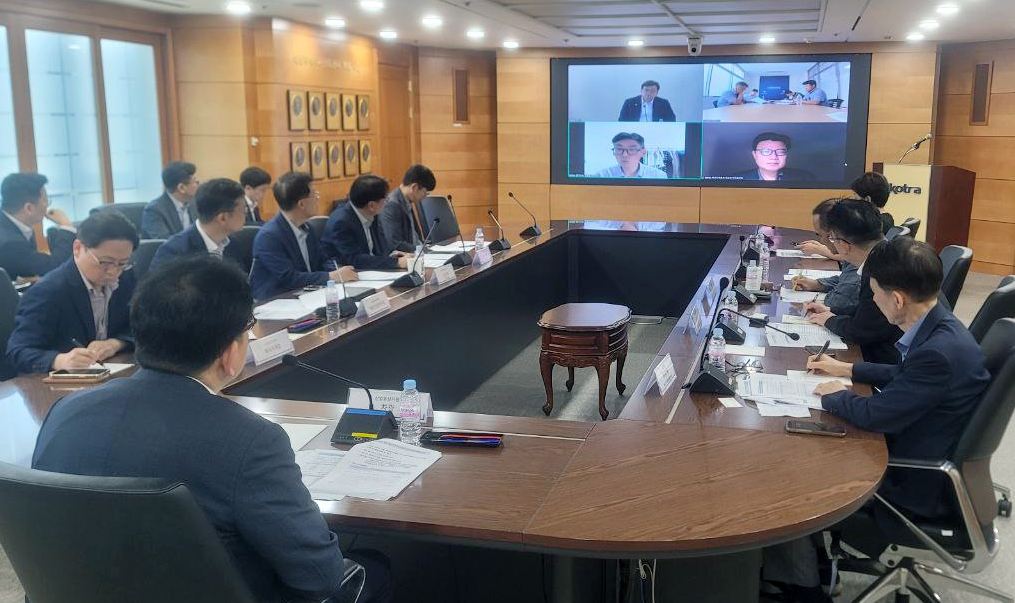 ▲최남호 산업통상자원부 2차관이 6월 22일 에너지·수출·물류·공급망·진출기업 영향 긴급점검회의를 하고 있다. (산업통상자원부)