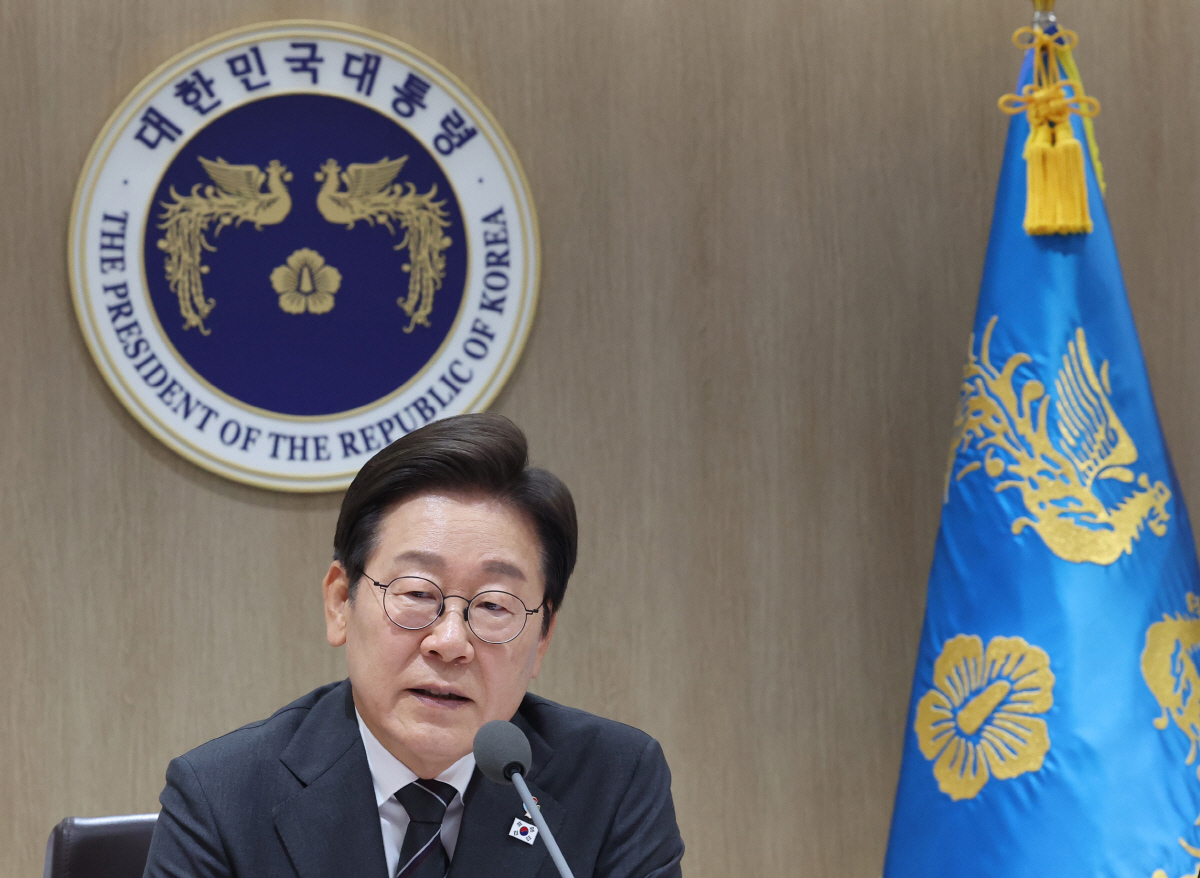 ▲이재명 대통령이 19일 용산 대통령실에서 열린 국무회의에서 발언하고 있다. 연합뉴스