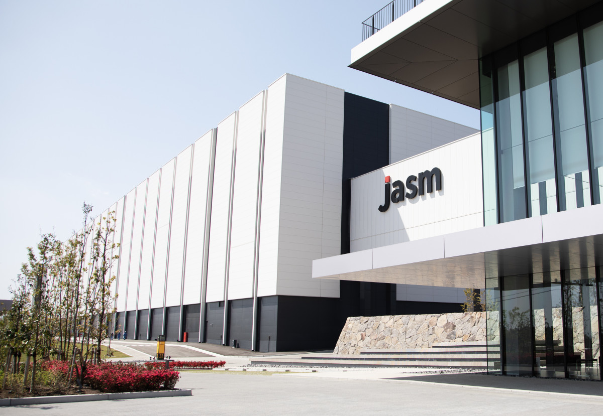 ▲ 일본 구마모토현 킷쿠요(菊陽町)에 자리한 JASM(Japan Advanced Semiconductor Manufacturing)의 모습. (출처 TSMC미디어)