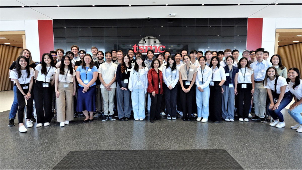 ▲TSMC 미국 법인인 ‘TSMC 애리조나’는 최근 미국 내 60개 대학에서 선발된 198명의 대학생 인턴을 대상으로 대규모 여름 인턴십 프로그램을 시작했다. (자료출처=TSMC)