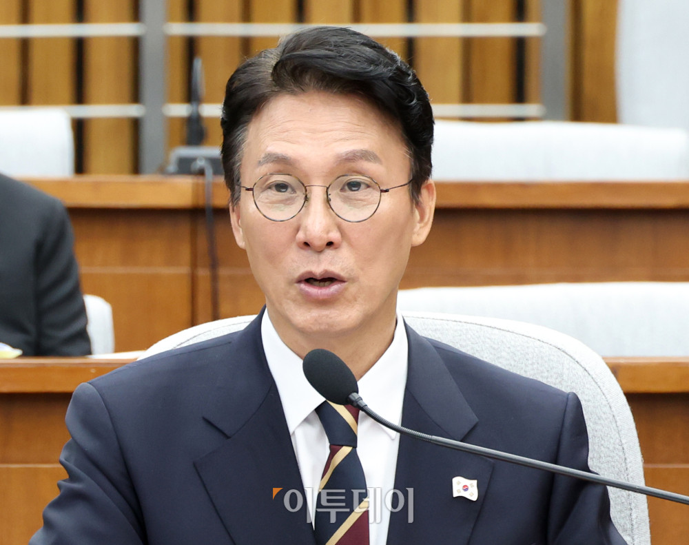 ▲김민석 국무총리 후보자가 25일 서울 여의도 국회에서 열린 인사청문회에서 의원 질의에 답하고 있다. 고이란 기자 photoeran@