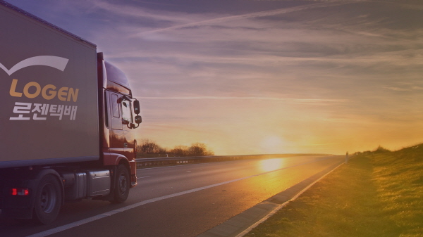 로젠택배, 8년 연속 소비자 추천 택배서비스 1위 선정 - 뉴스 썸네일 이미지