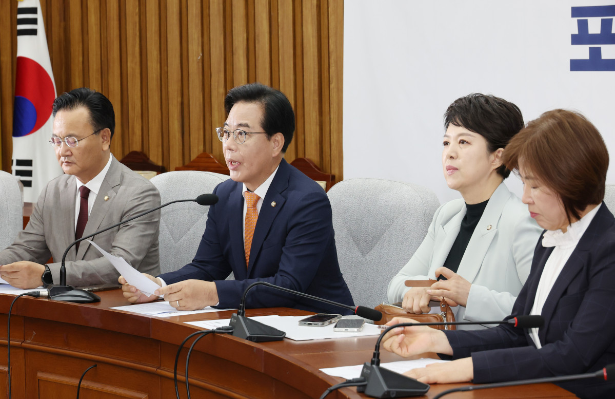 ▲국민의힘 송언석 원내대표가 27일 서울 여의도 국회에서 열린 원내대책회의에서 발언하고 있다. 2025.6.27  (연합뉴스)