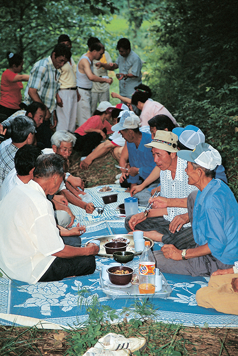 ▲복달임, 충남 서산시 지곡면 장현2리(2004년). (국립민속박물관 )