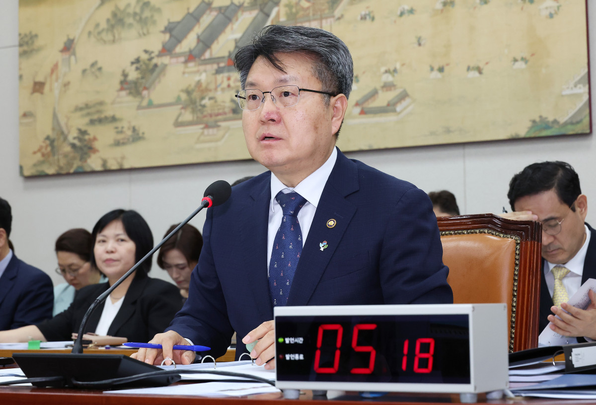 ▲ 오석환 교육부 차관이 11일 서울 여의도 국회에서 열린 교육위원회 전체회의에서 발언하고 있다. (연합뉴스)